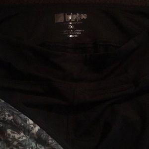 Lularoe yoga pants